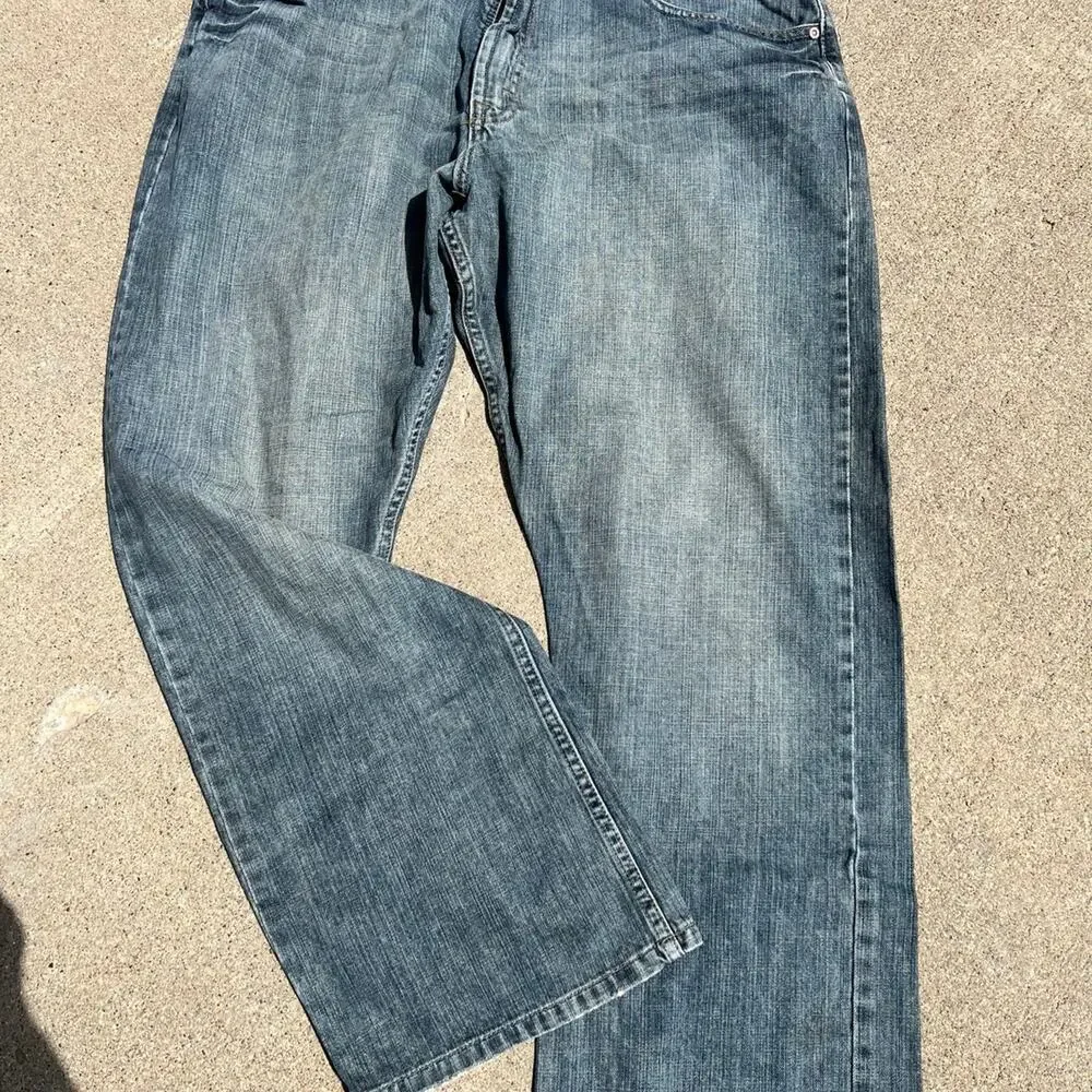 Wrangler Men’s 38 x 30 Relaxed Boot Jeans. No holes or tears.